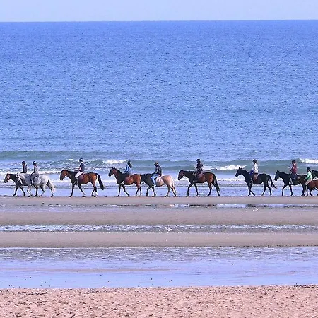 Libera Colombelles ホテル