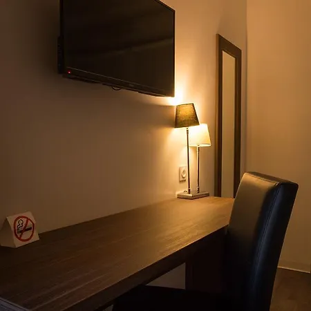 Libera Et Restaurant Colombelles Ξενοδοχείο 3*